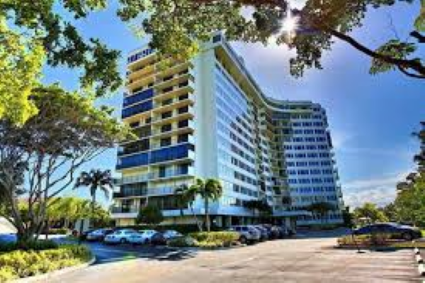 Regency Highland - Florida Waterfront Condos